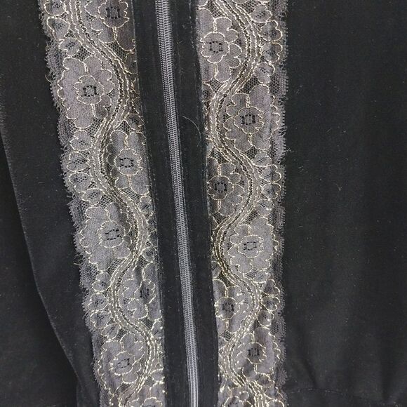 Jaclyn Smith Velour Tunic Top. Size L - Picture 7 of 16